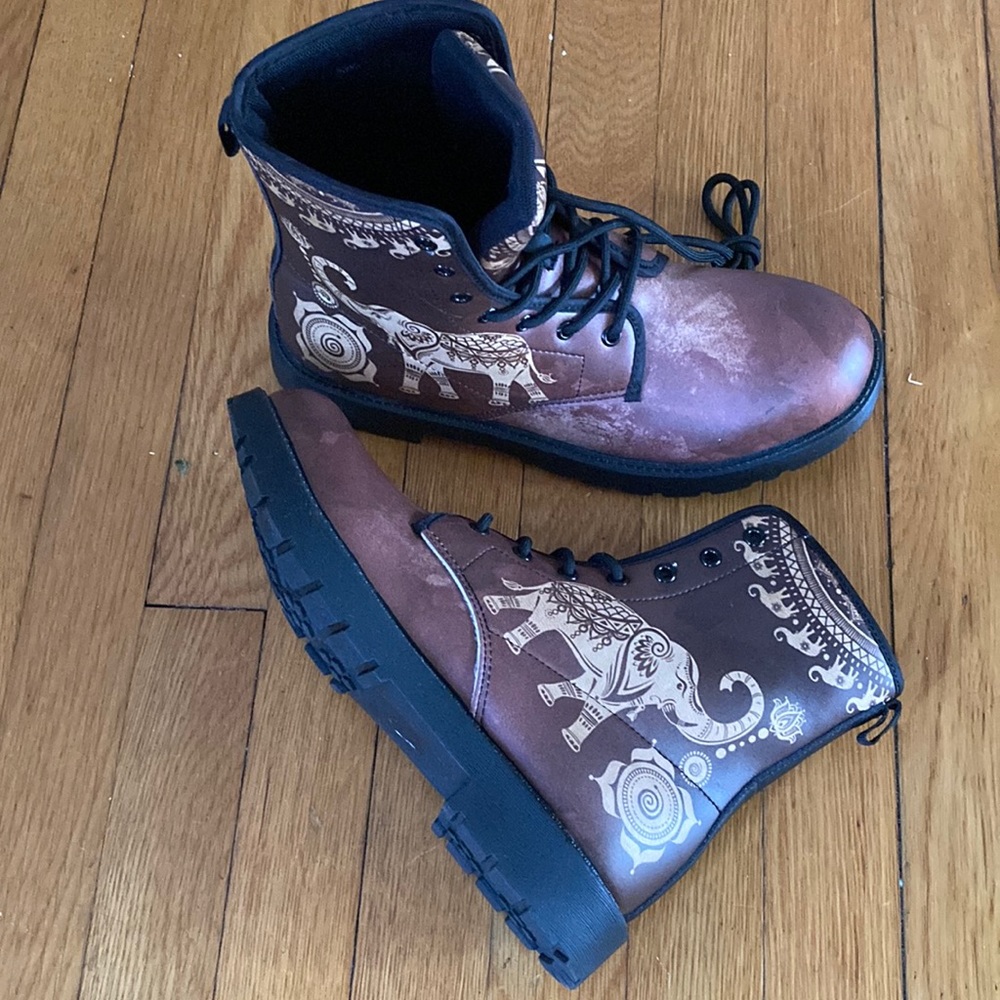Classic good fortune elephant boots